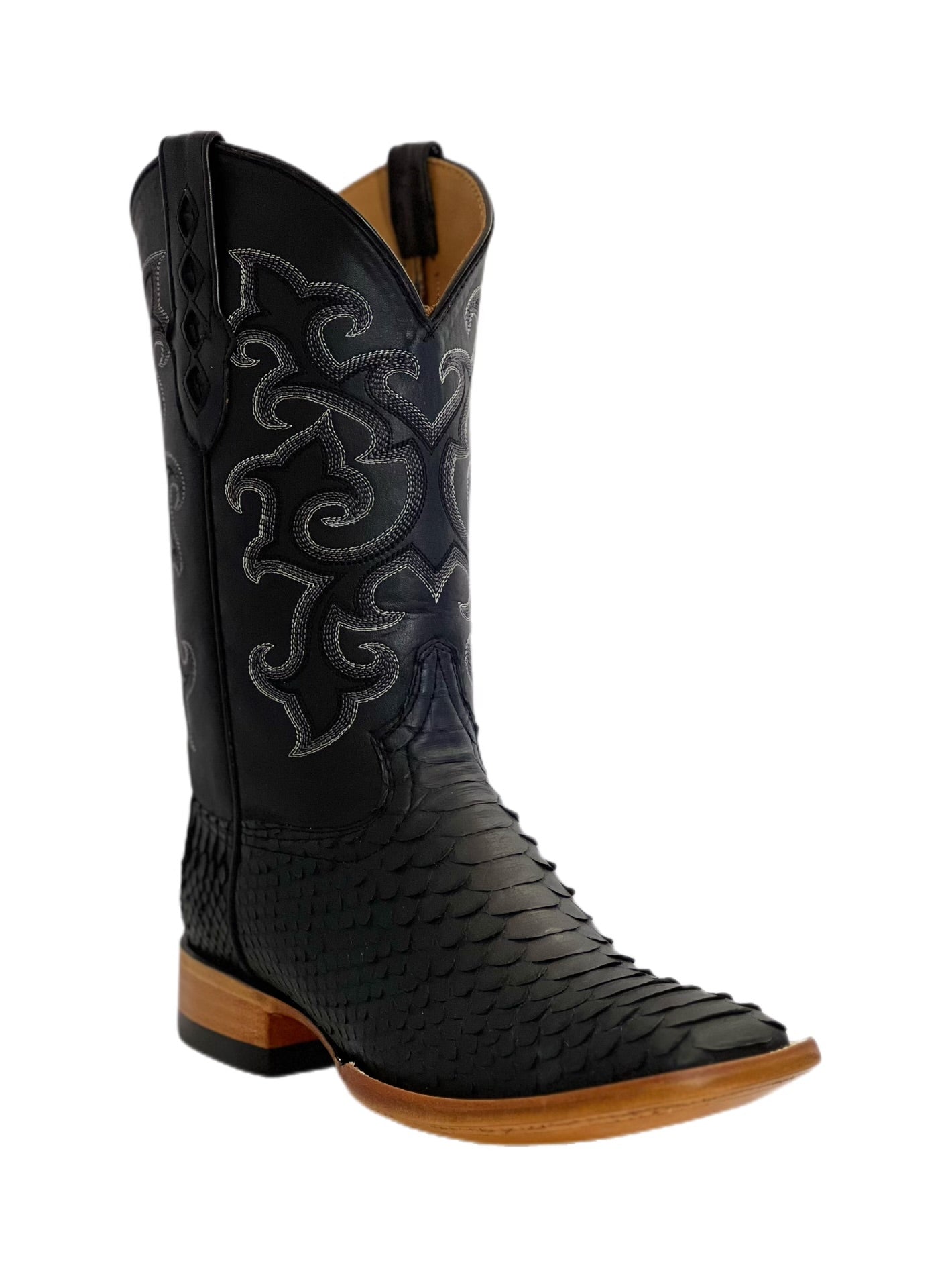 Hunter Black Phyton